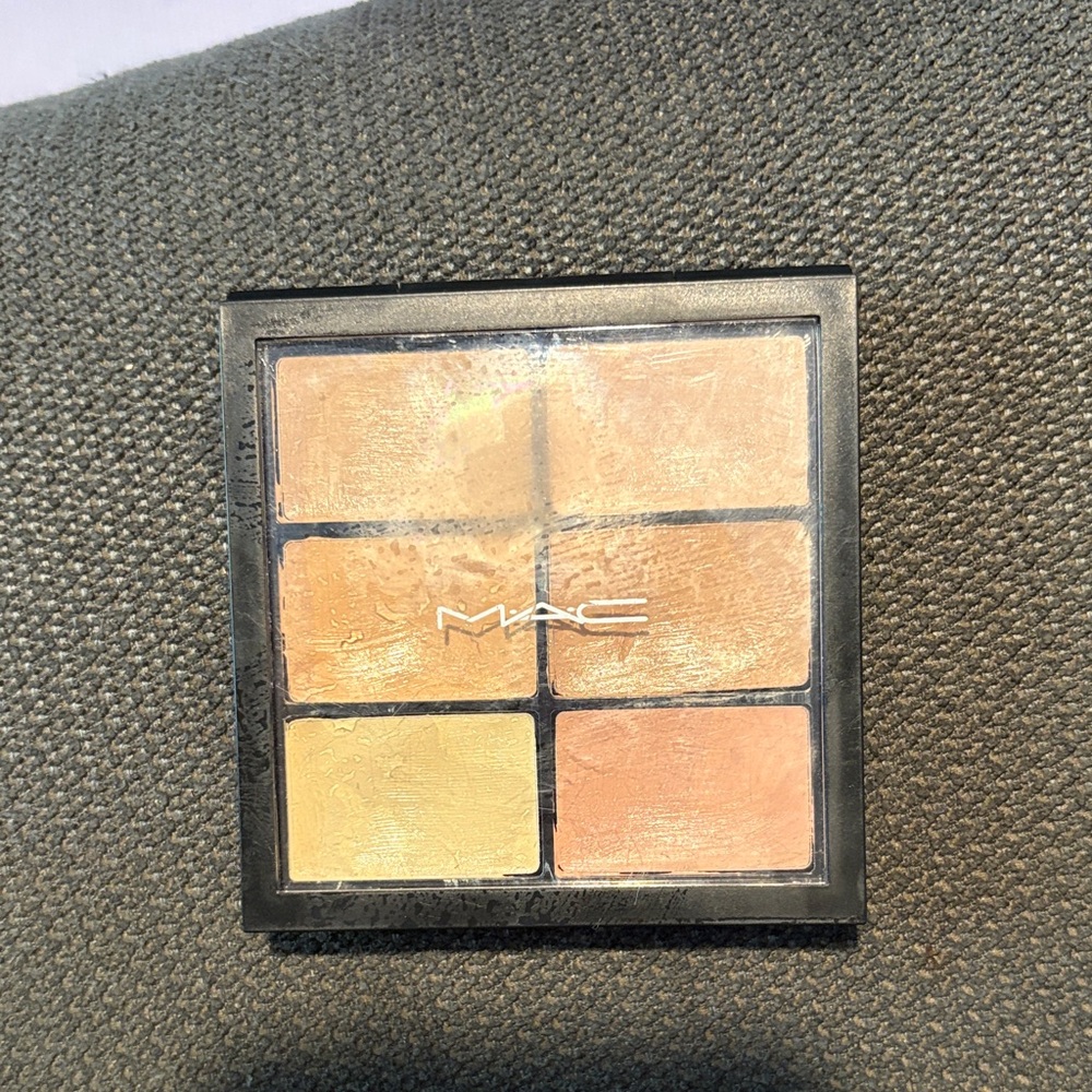 MAC Cosmetics Concealer Palette - Warm Tones shade light - Picture 2 of 3